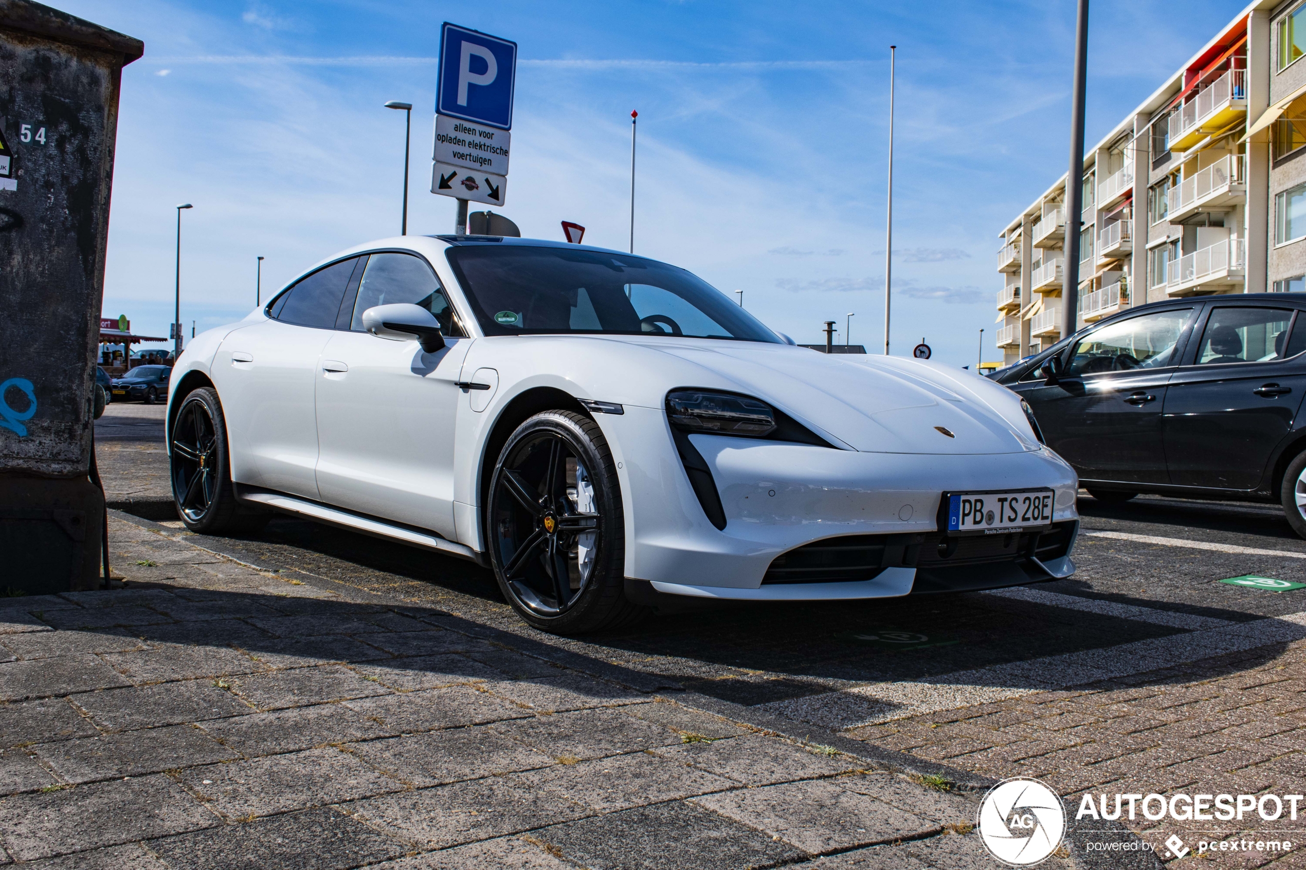 Porsche Taycan Turbo