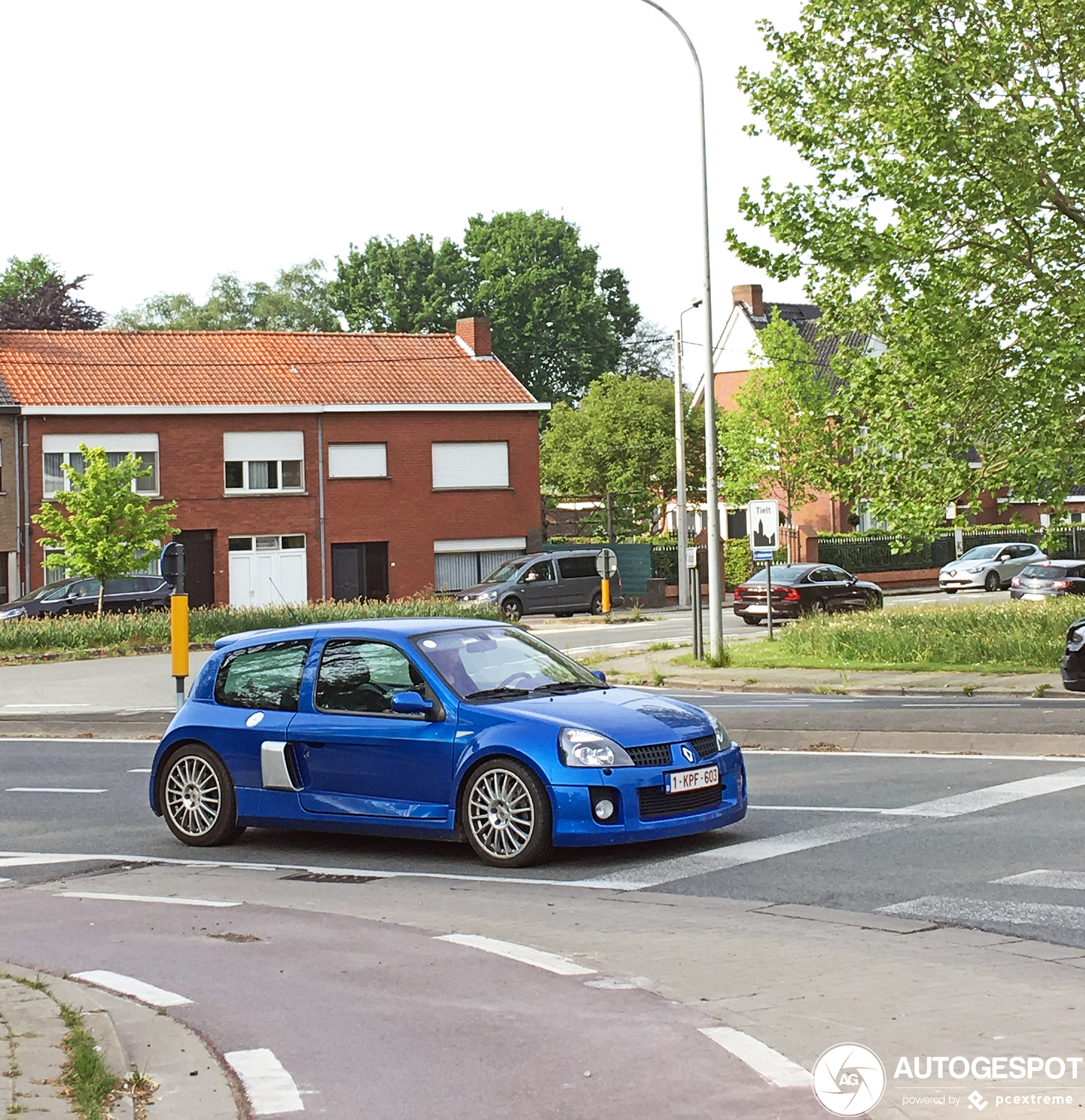 Renault Clio V6 Phase II