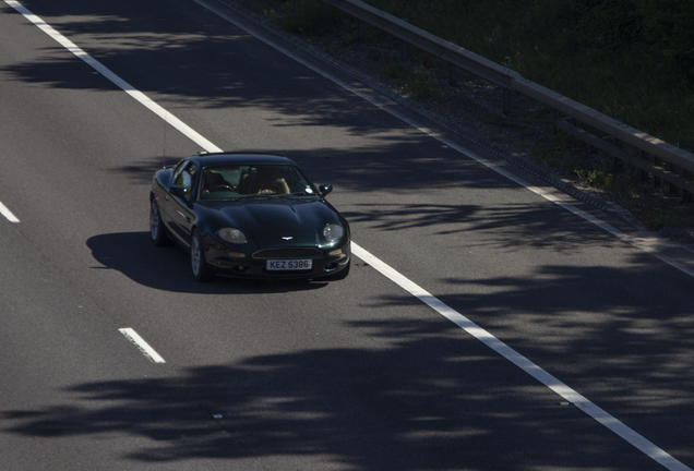 Aston Martin DB7