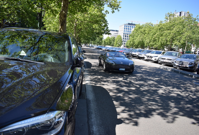 Aston Martin V8 Vantage Roadster