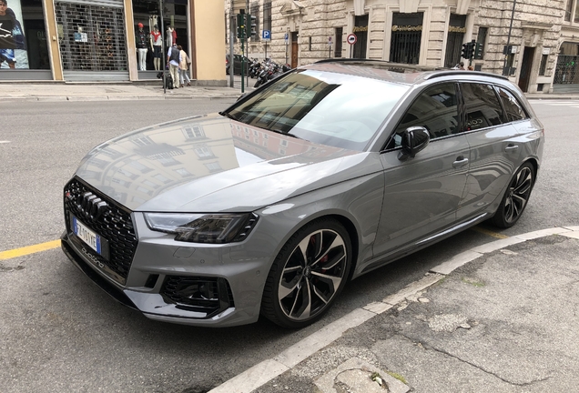 Audi RS4 Avant B9