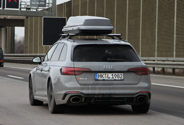 Audi RS4 Avant B9