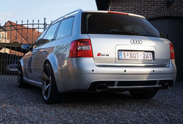 Audi RS6 Avant C5