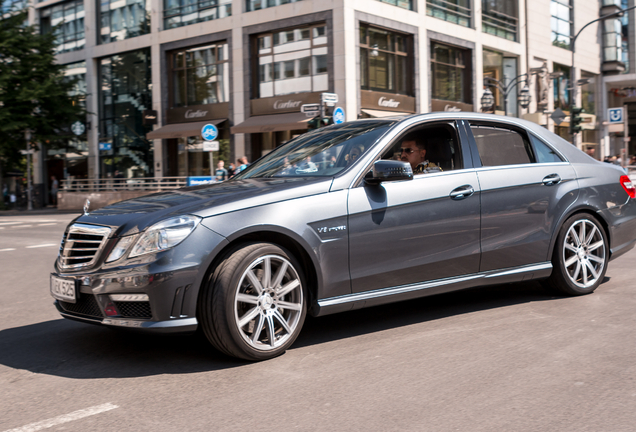 Mercedes-Benz E 63 AMG W212 V8 Biturbo