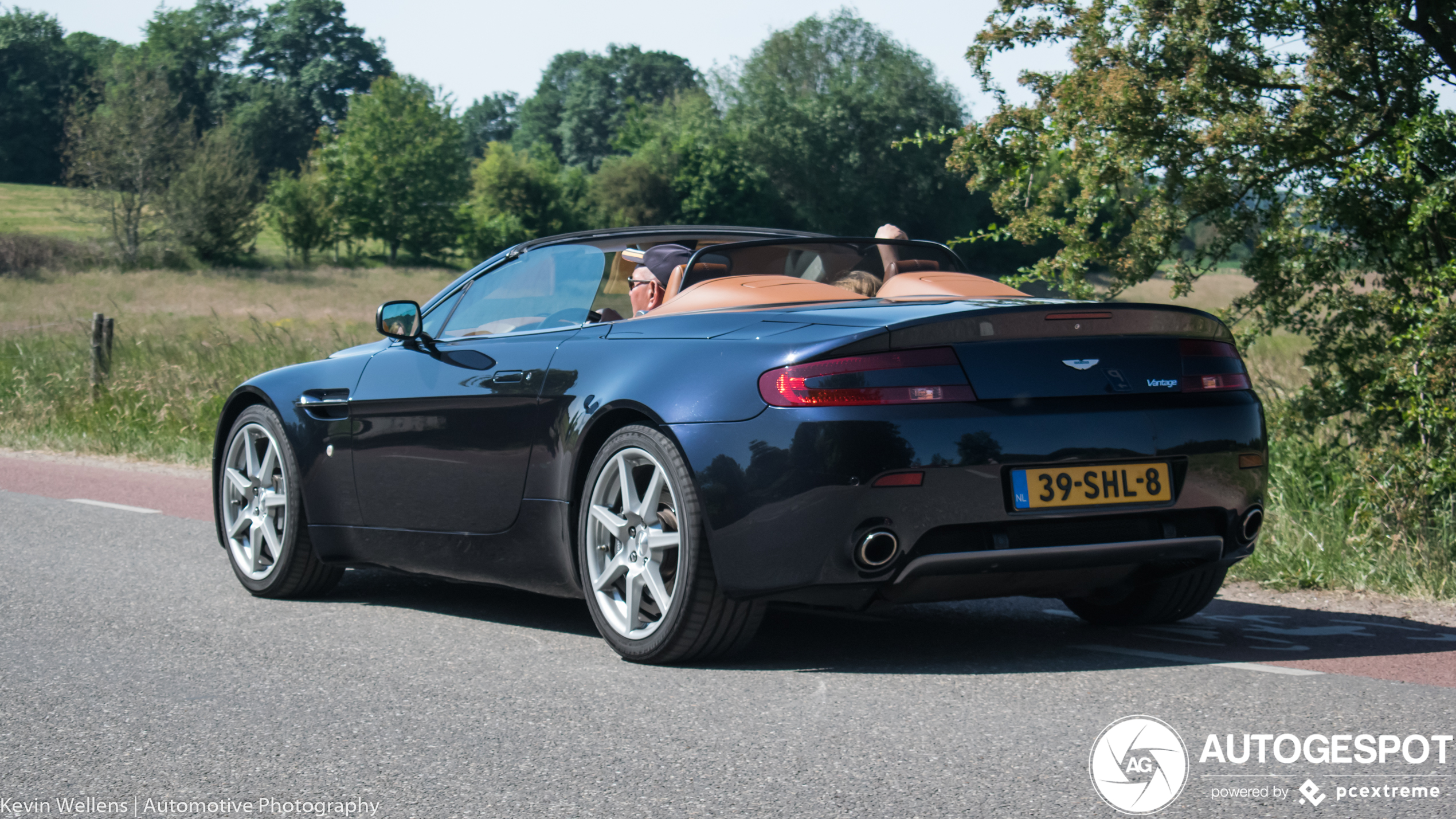 Aston Martin V8 Vantage Roadster