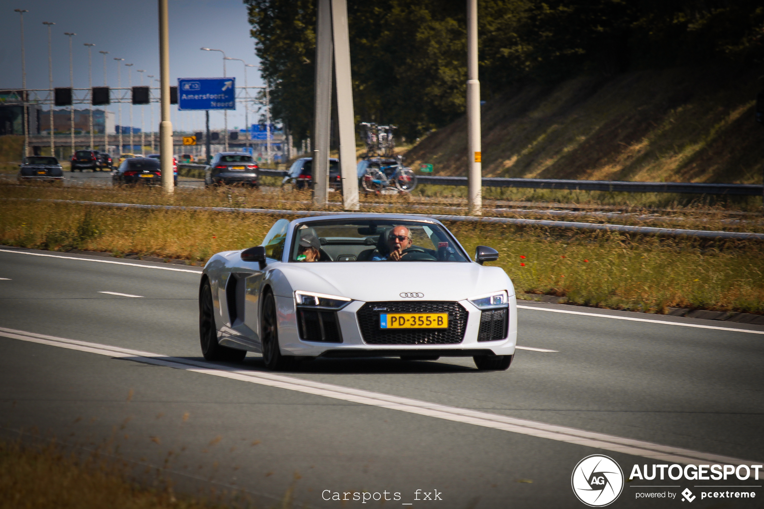 Audi R8 V10 Spyder 2016