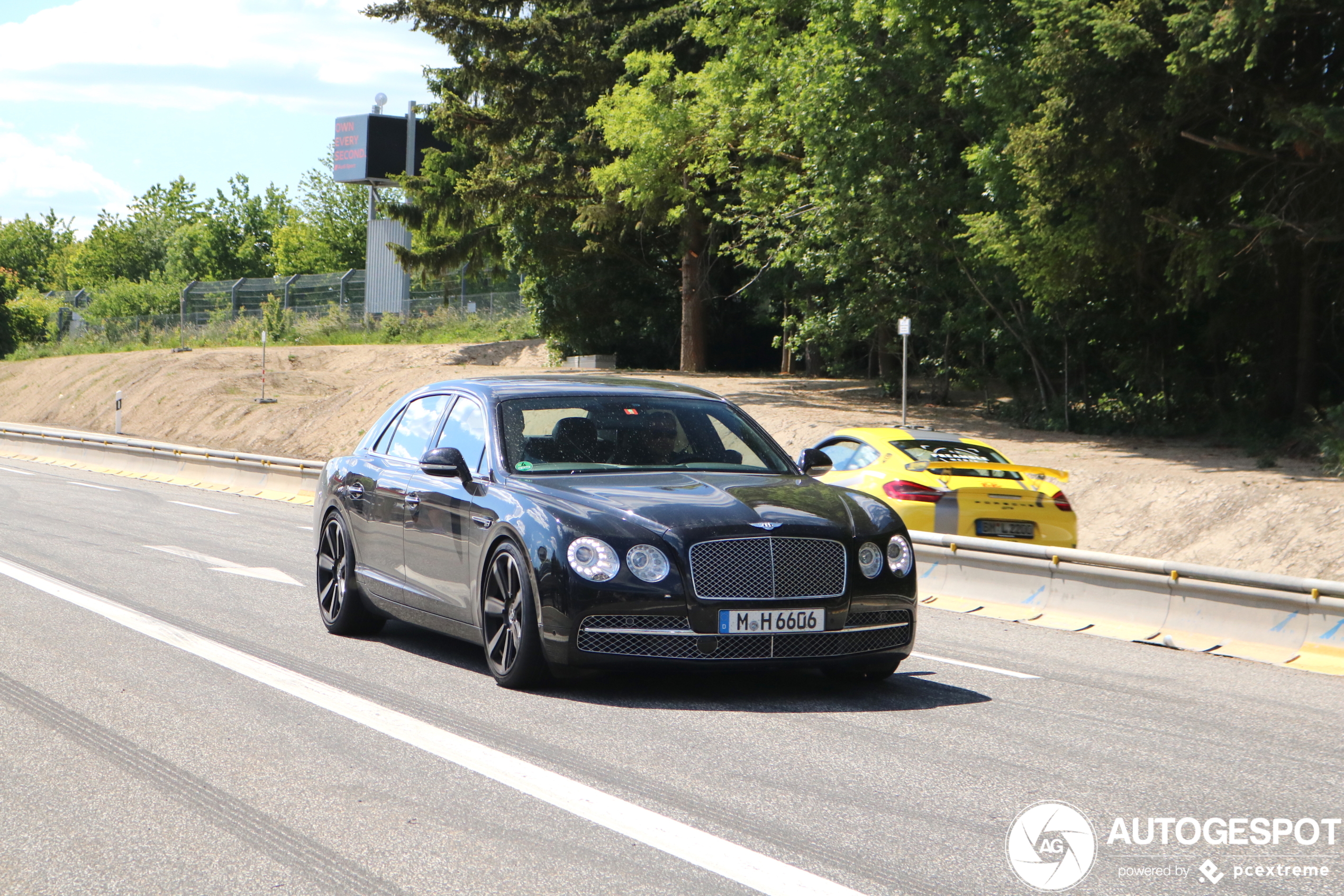 Bentley Flying Spur W12