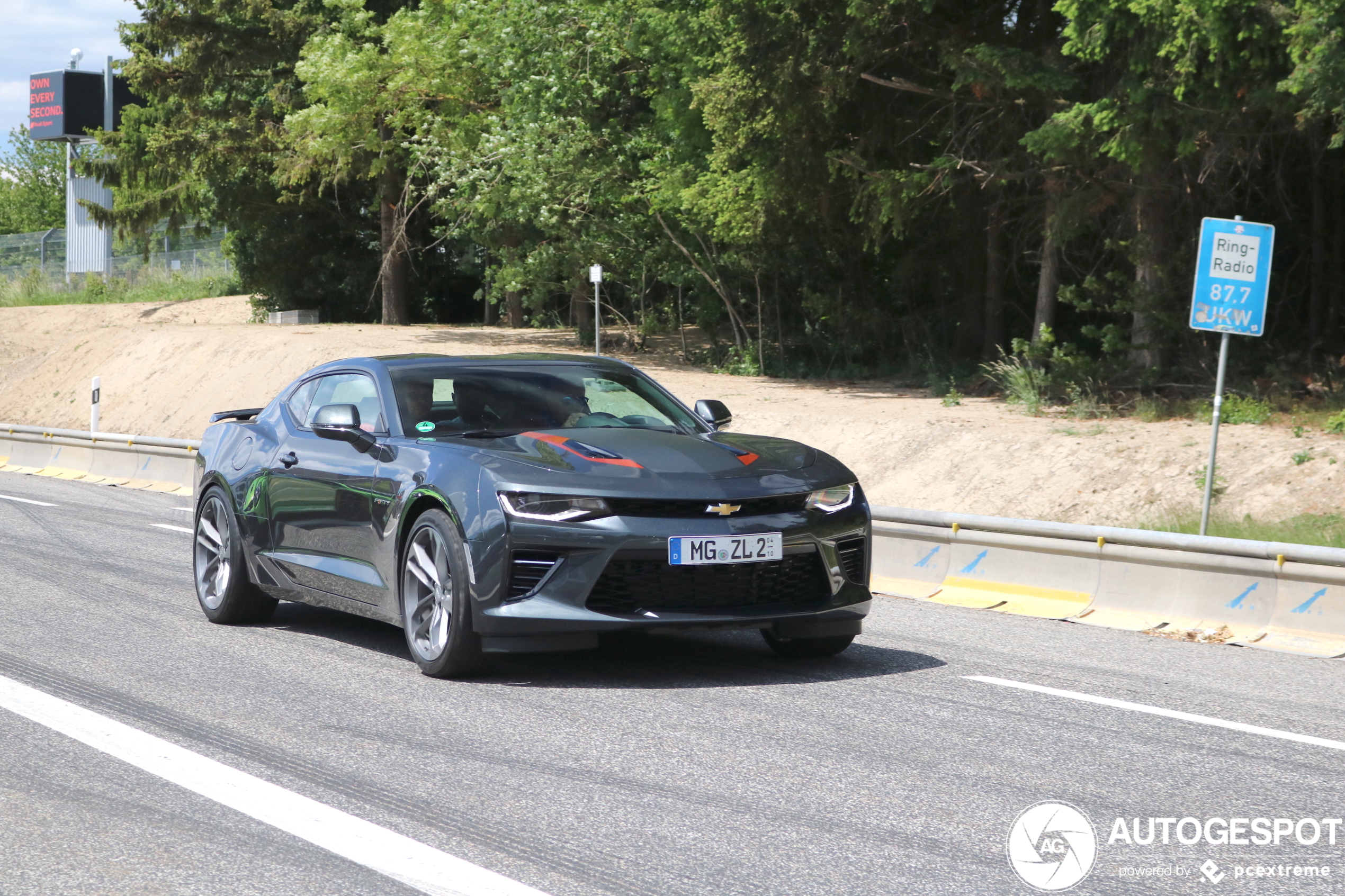 Chevrolet Camaro SS 2016 50th Anniversary