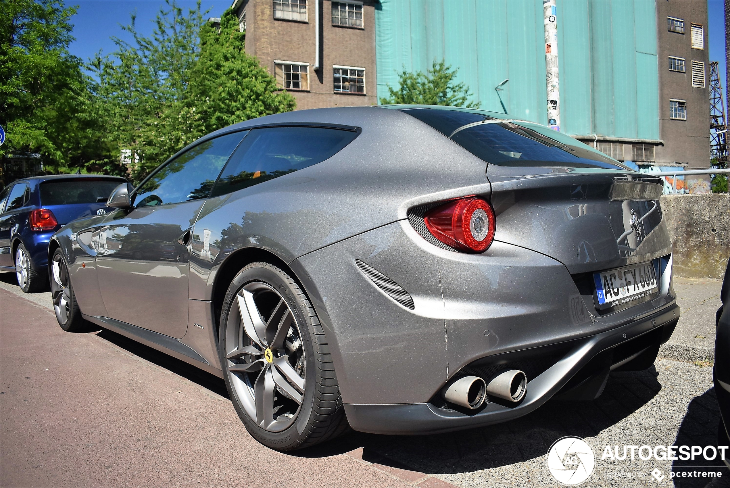 Ferrari FF