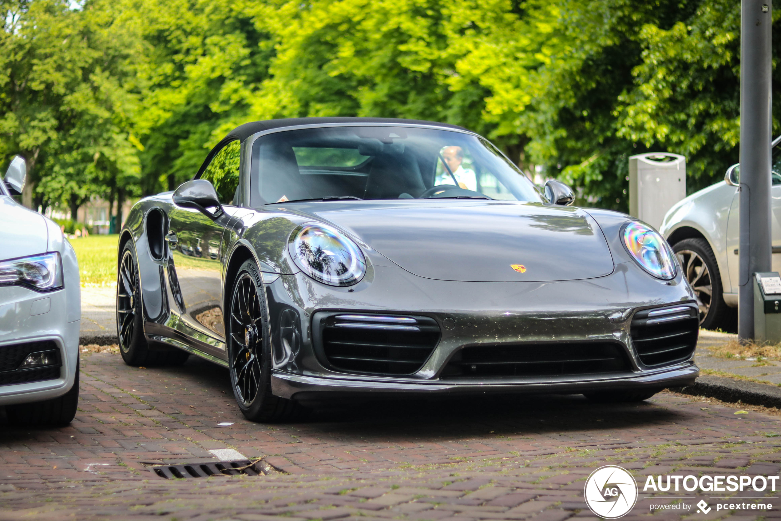 Porsche 991 Turbo S Cabriolet MkII