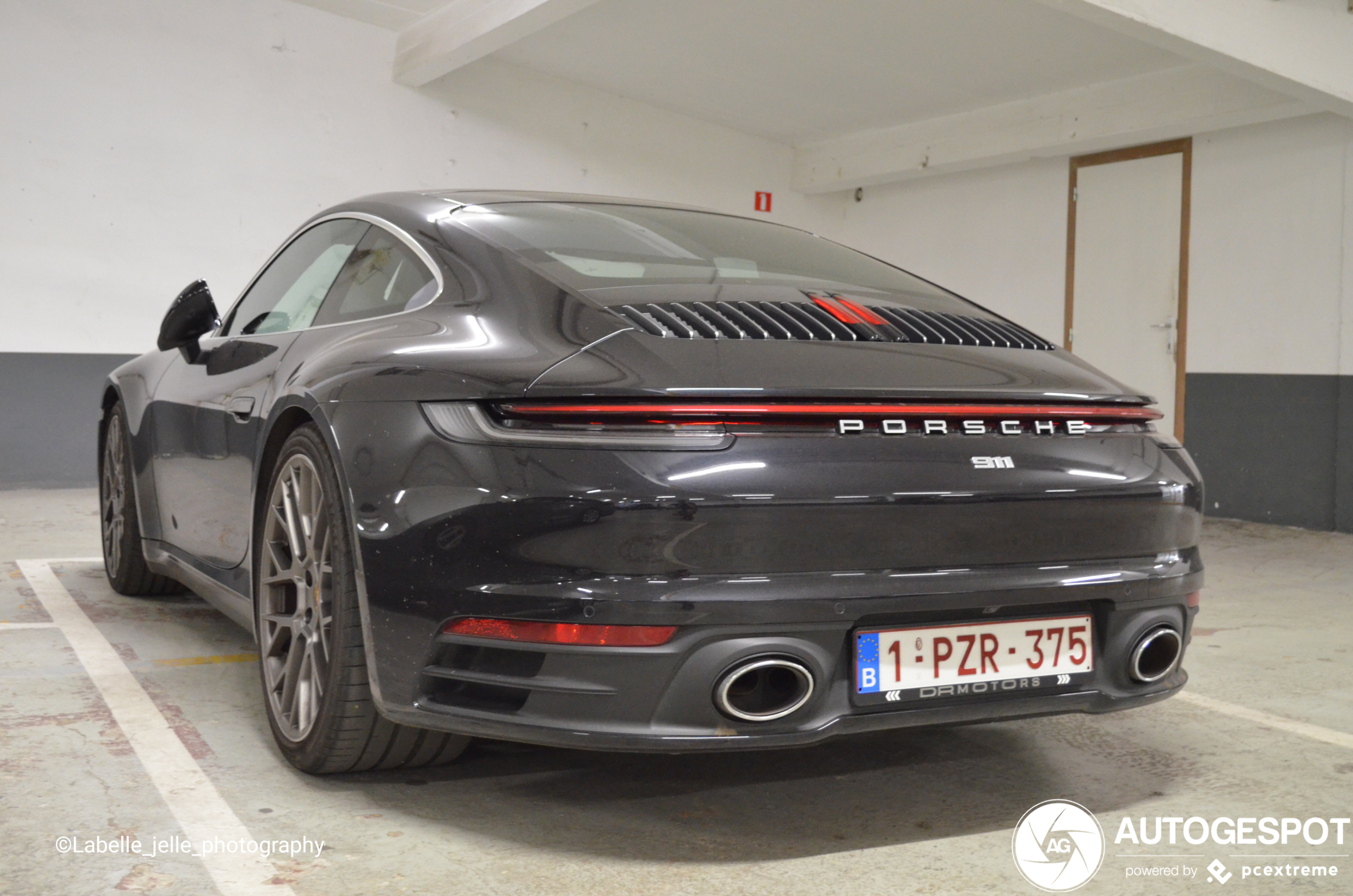 Porsche 992 Carrera 4S