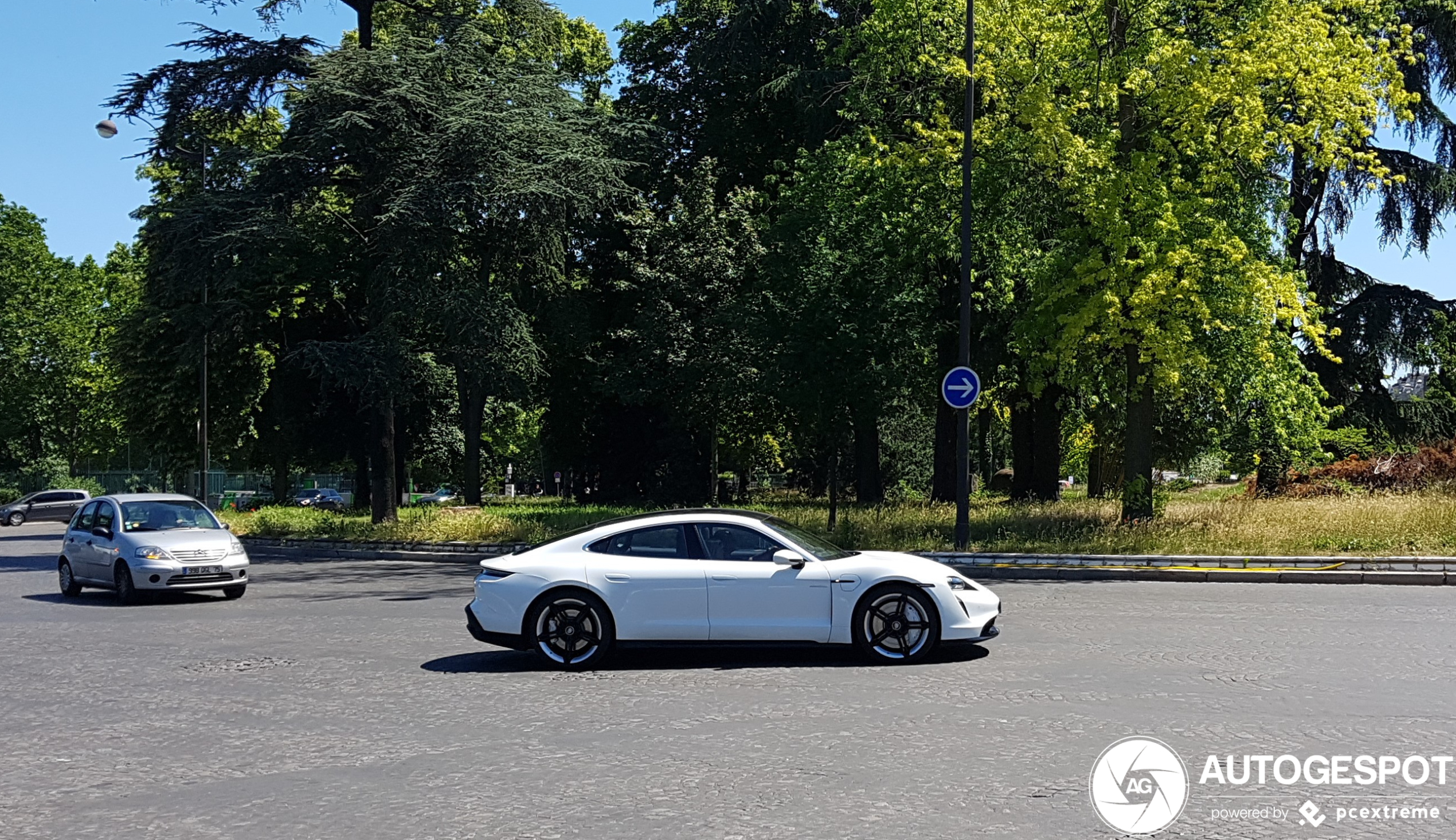 Porsche Taycan Turbo