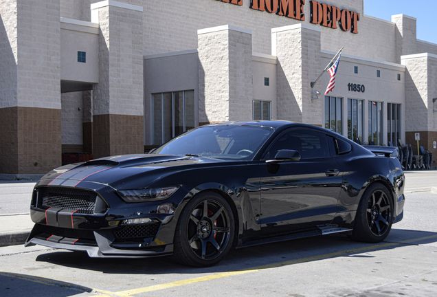 Ford Mustang Shelby GT350 2015