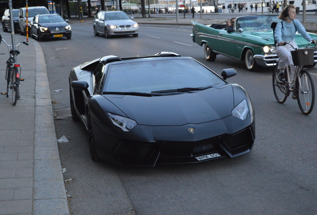 Lamborghini Aventador LP700-4 Roadster