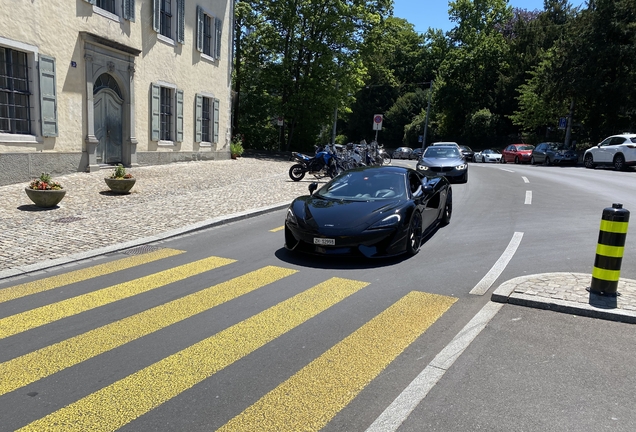 McLaren 570S