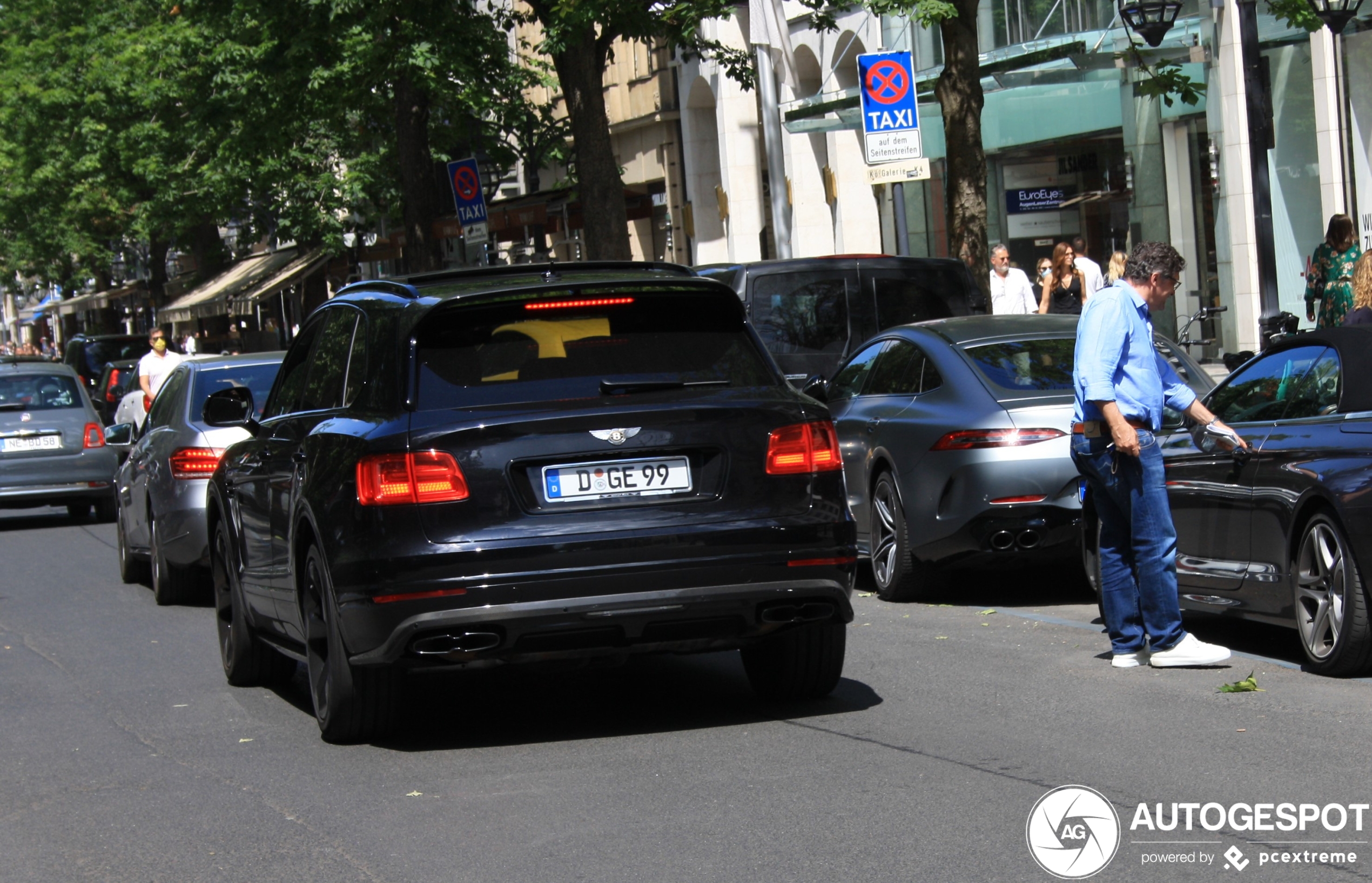 Bentley Bentayga Black Edition