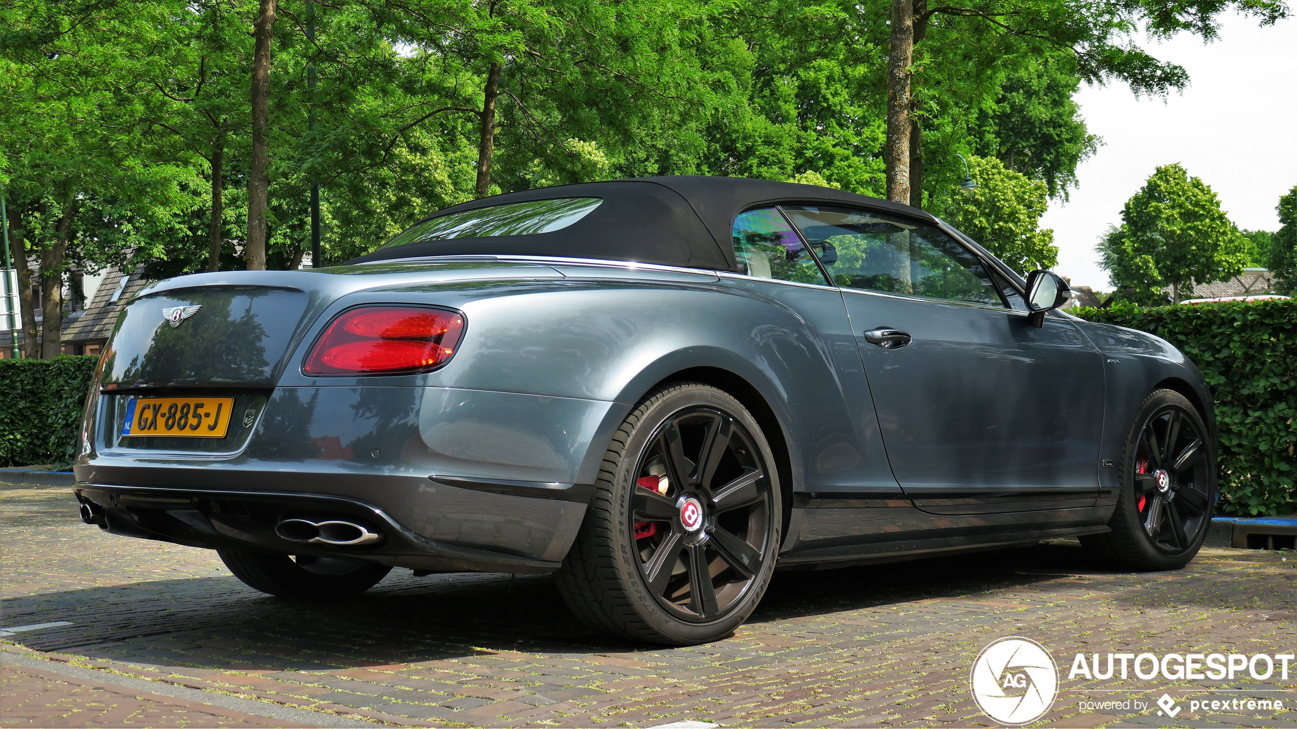 Bentley Continental GTC V8 S Concours Series