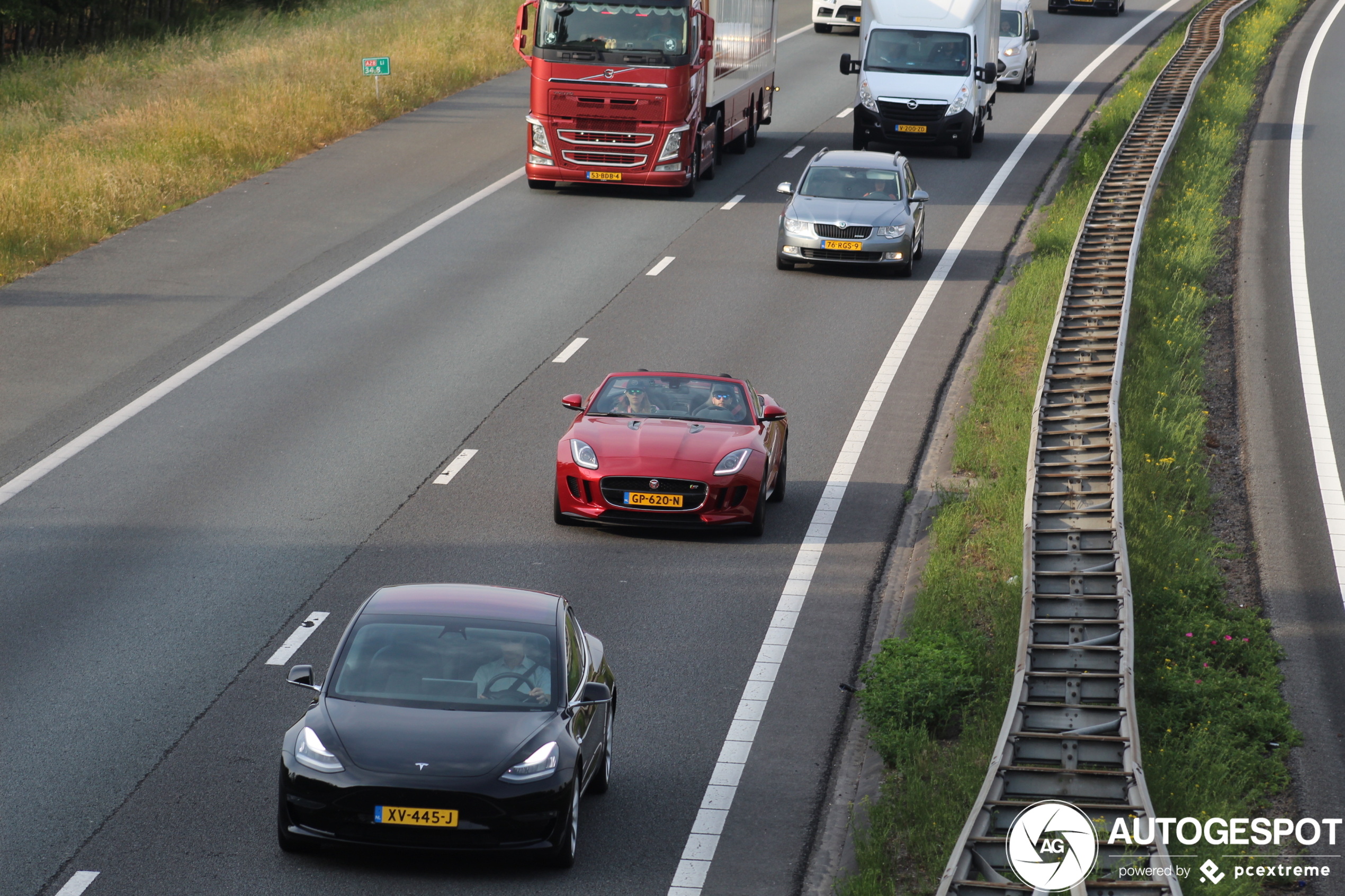 Jaguar F-TYPE S V8 Convertible