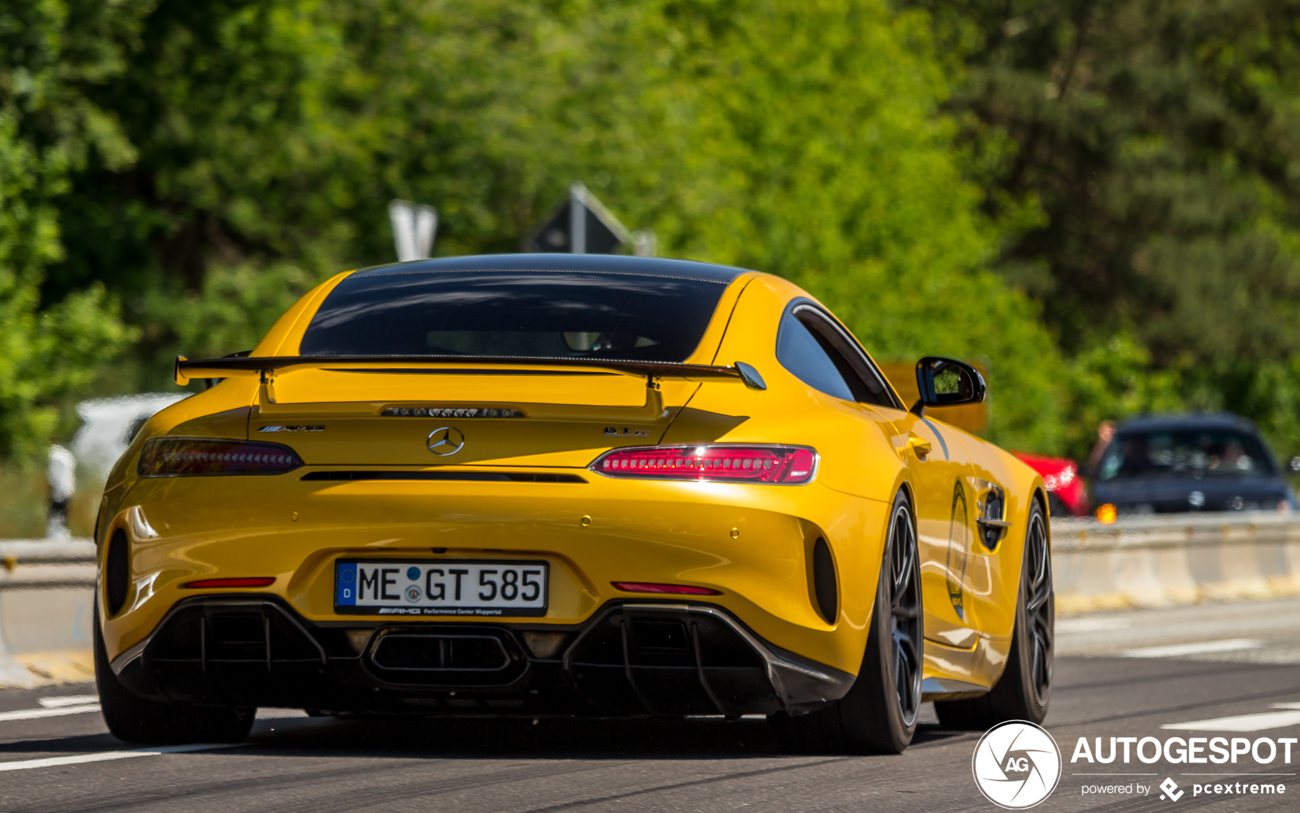 Mercedes-AMG GT R C190