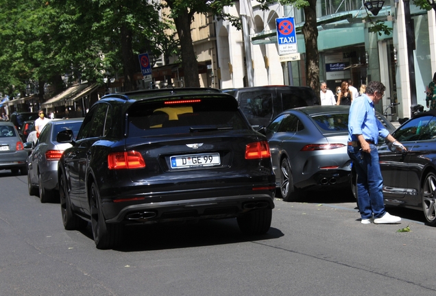 Bentley Bentayga Black Edition