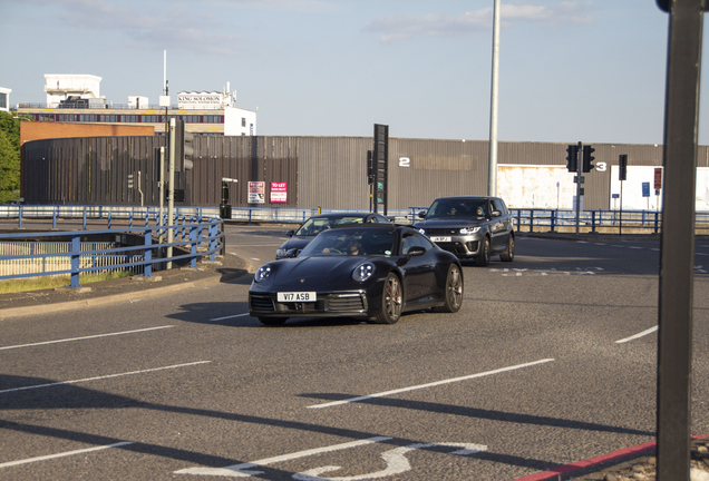 Porsche 992 Carrera 4S