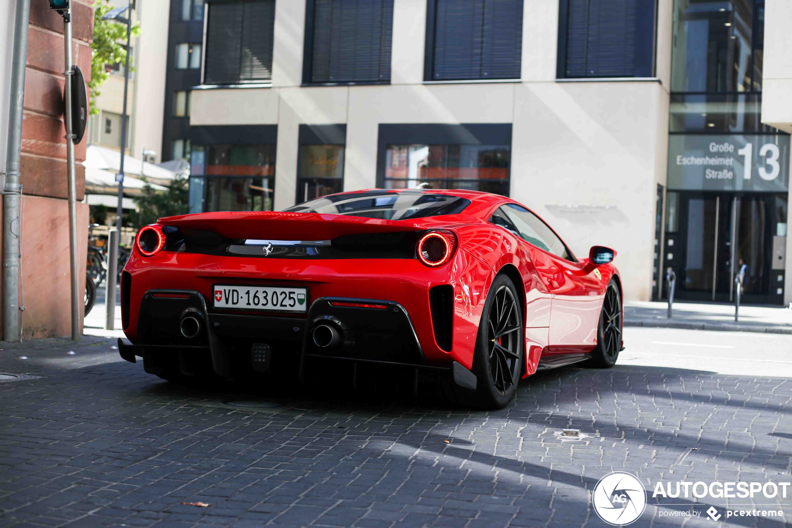 Ferrari 488 Pista