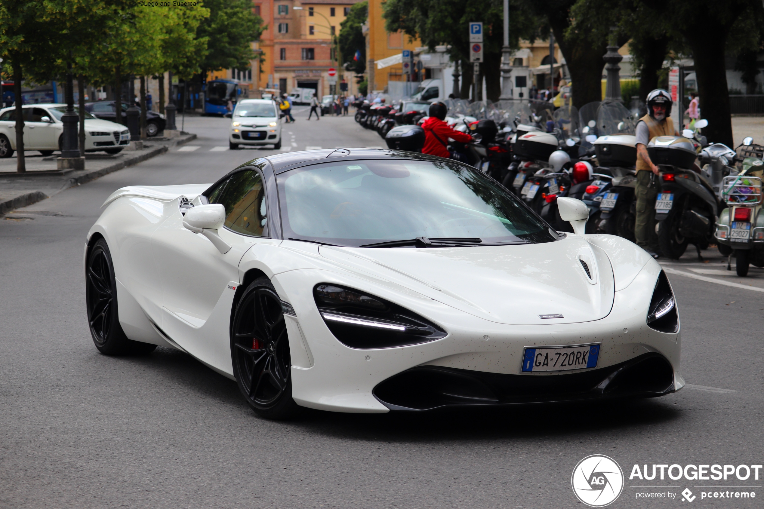 Triple on sale white 720s