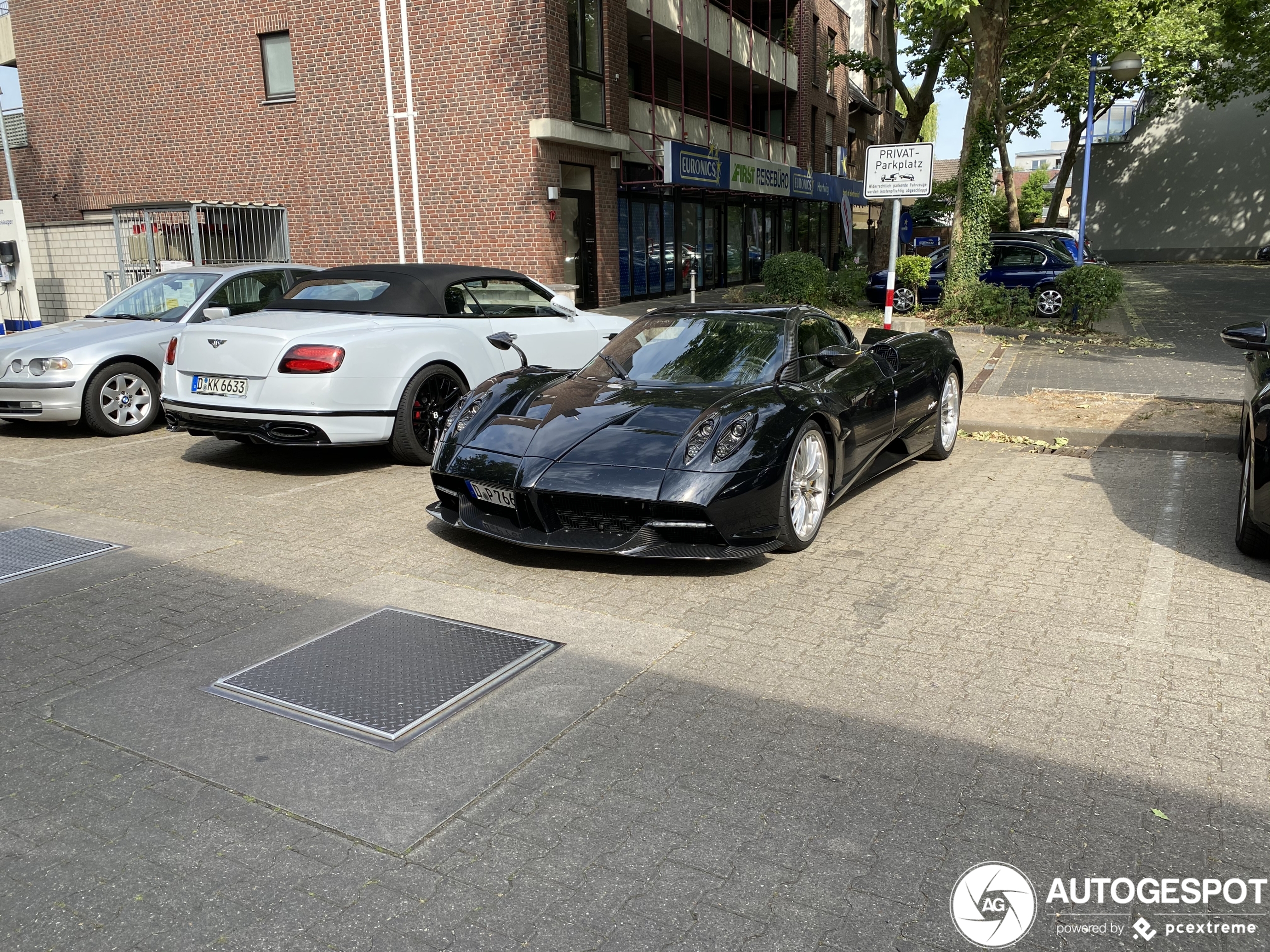 Pagani Huayra Roadster