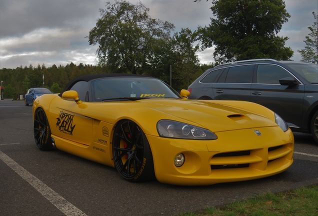 Dodge Viper SRT-10 Roadster 2003