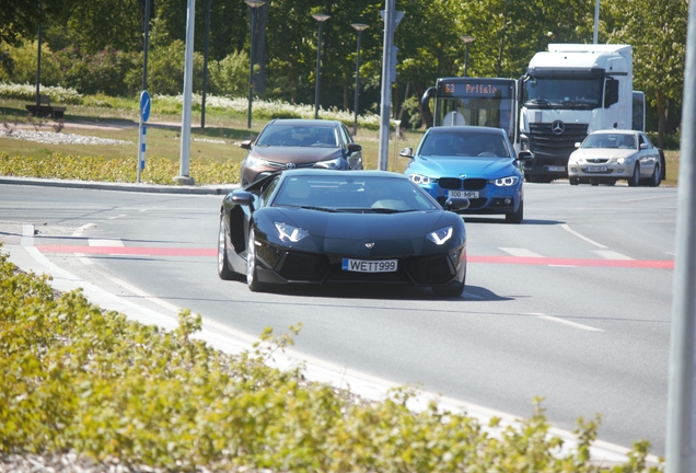 Lamborghini Aventador LP700-4