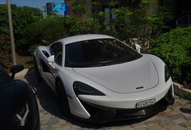 McLaren 570S