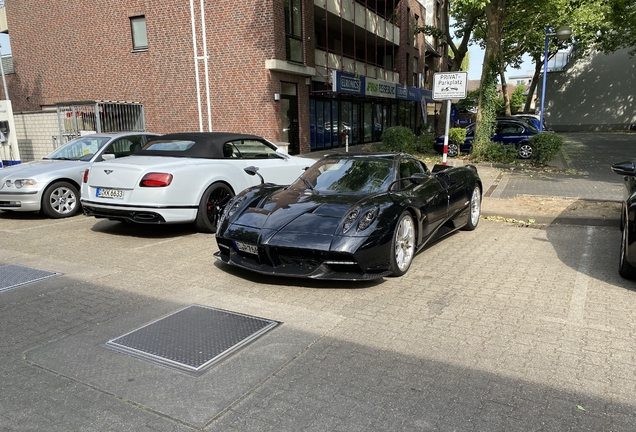 Pagani Huayra Roadster