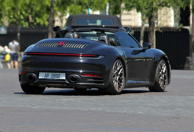 Porsche 992 Carrera 4S Cabriolet