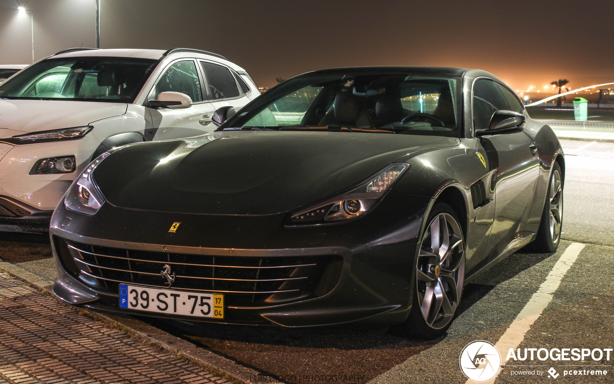 Ferrari GTC4Lusso T