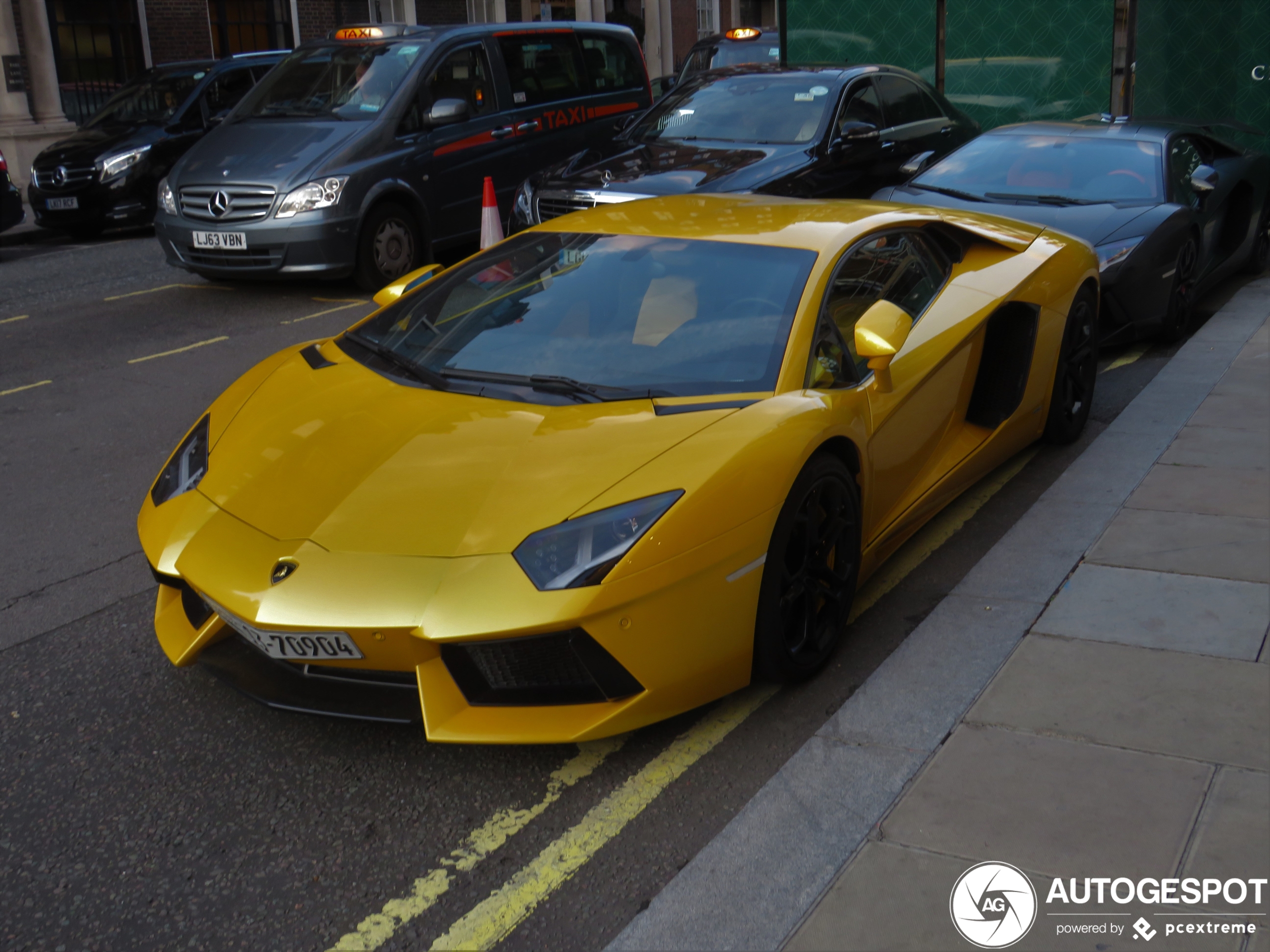 Lamborghini Aventador LP700-4