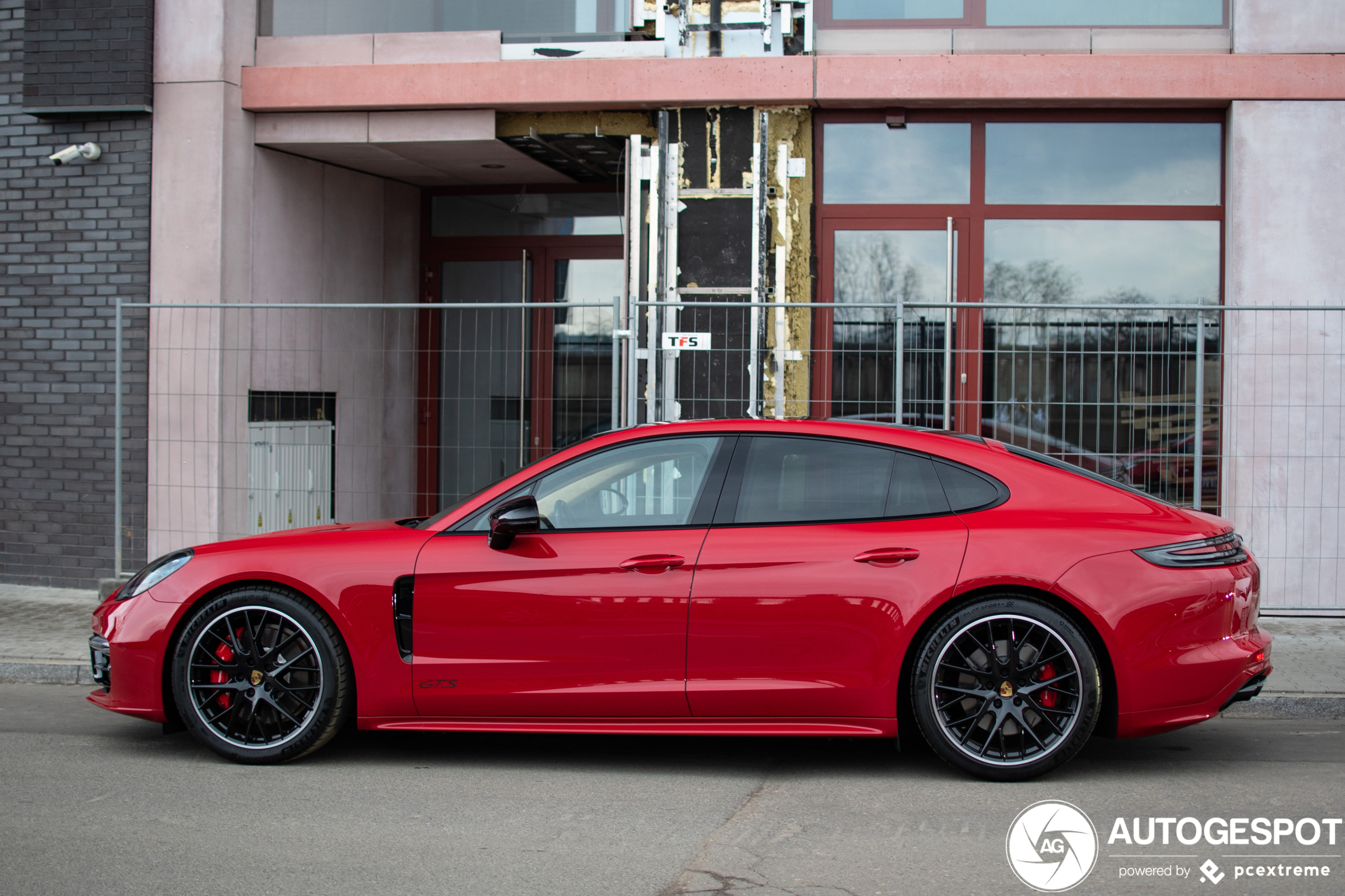 Porsche 971 Panamera GTS MkI