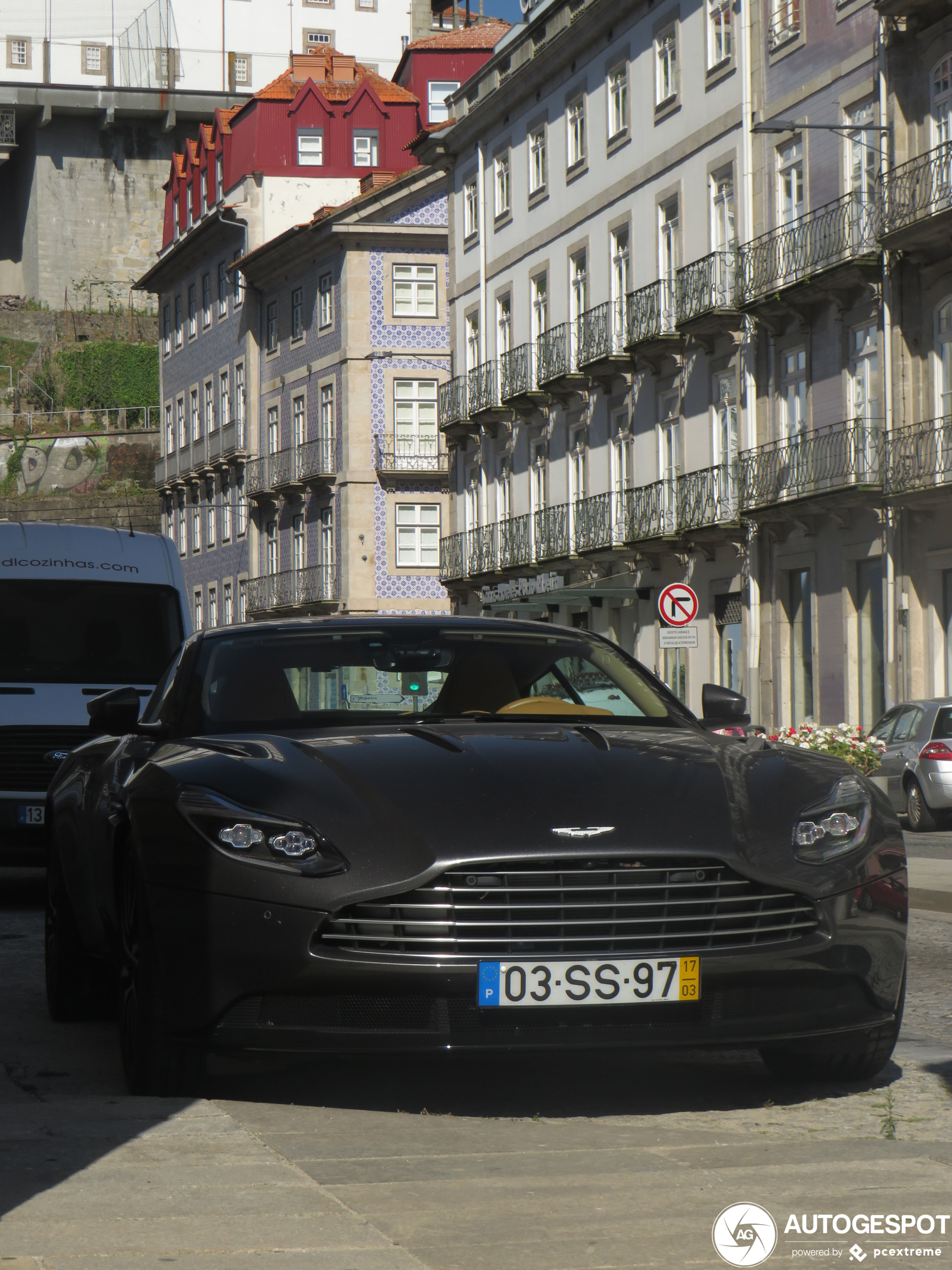 Aston Martin DB11 Launch Edition