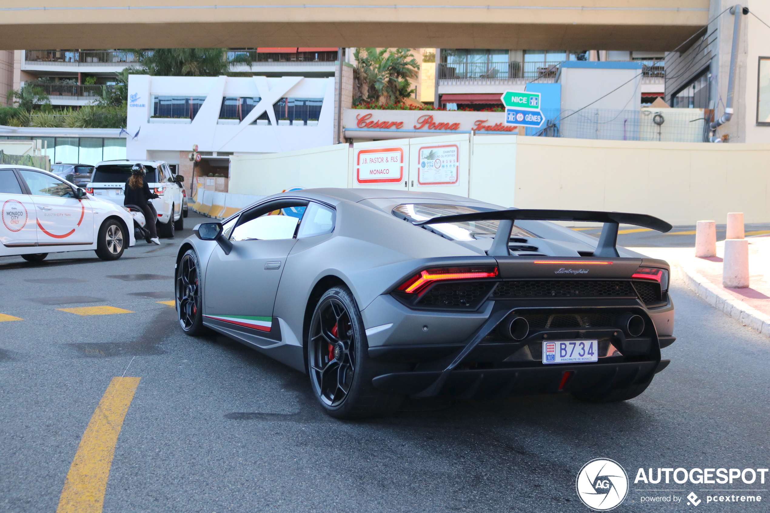 Lamborghini Huracán LP640-4 Performante