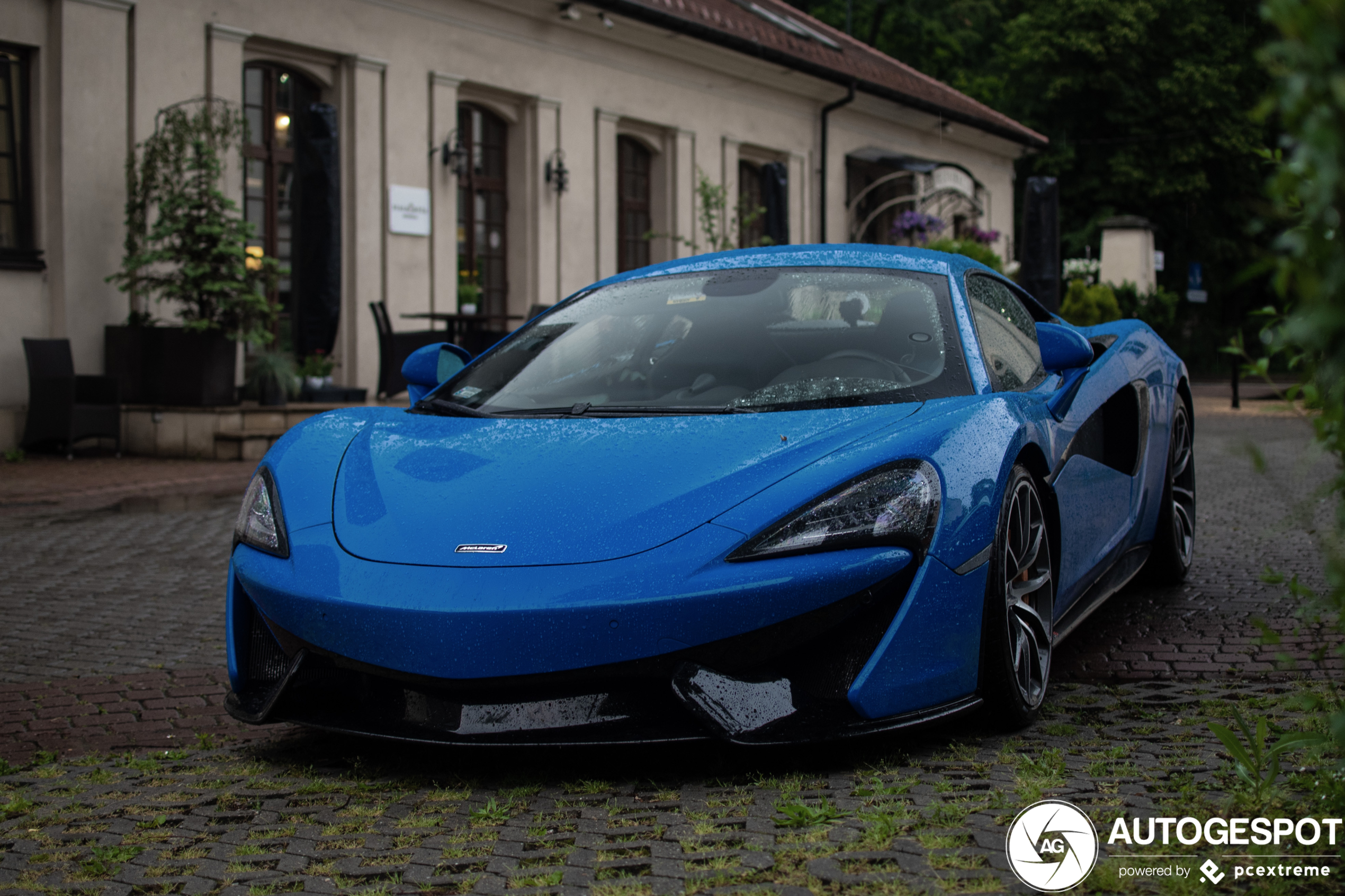 McLaren 570S