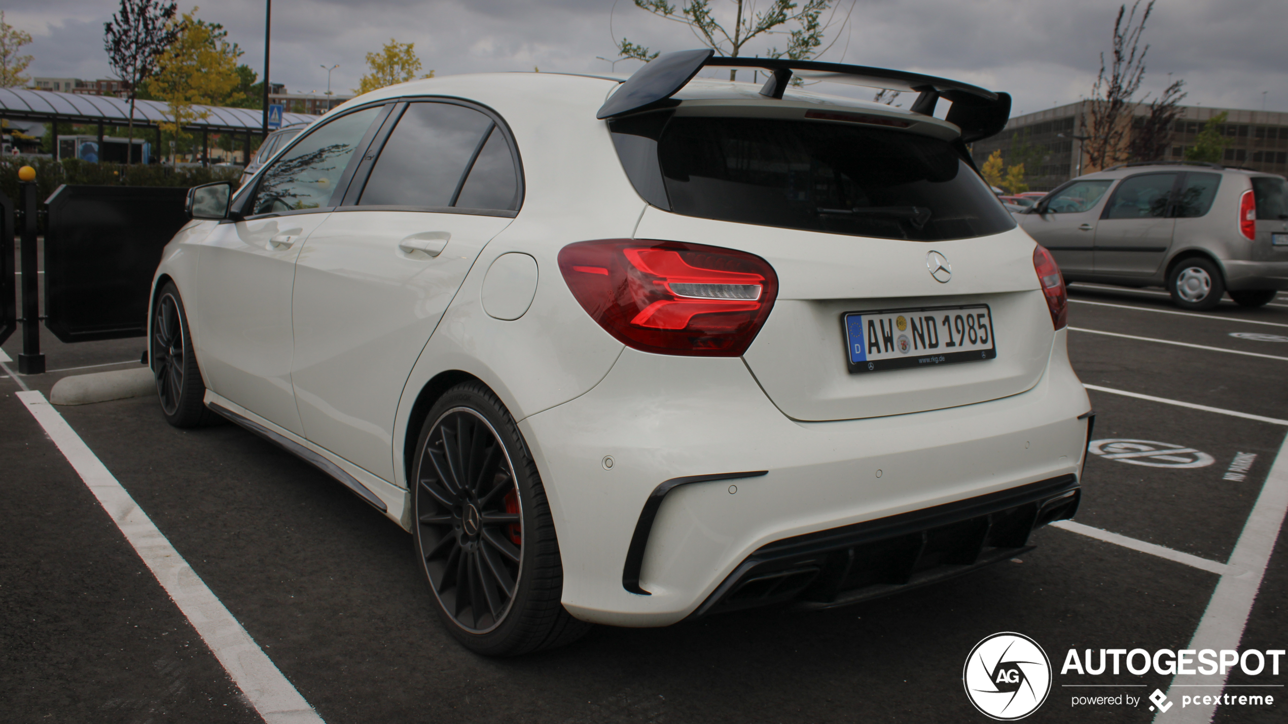 Mercedes-AMG A 45 W176 2015