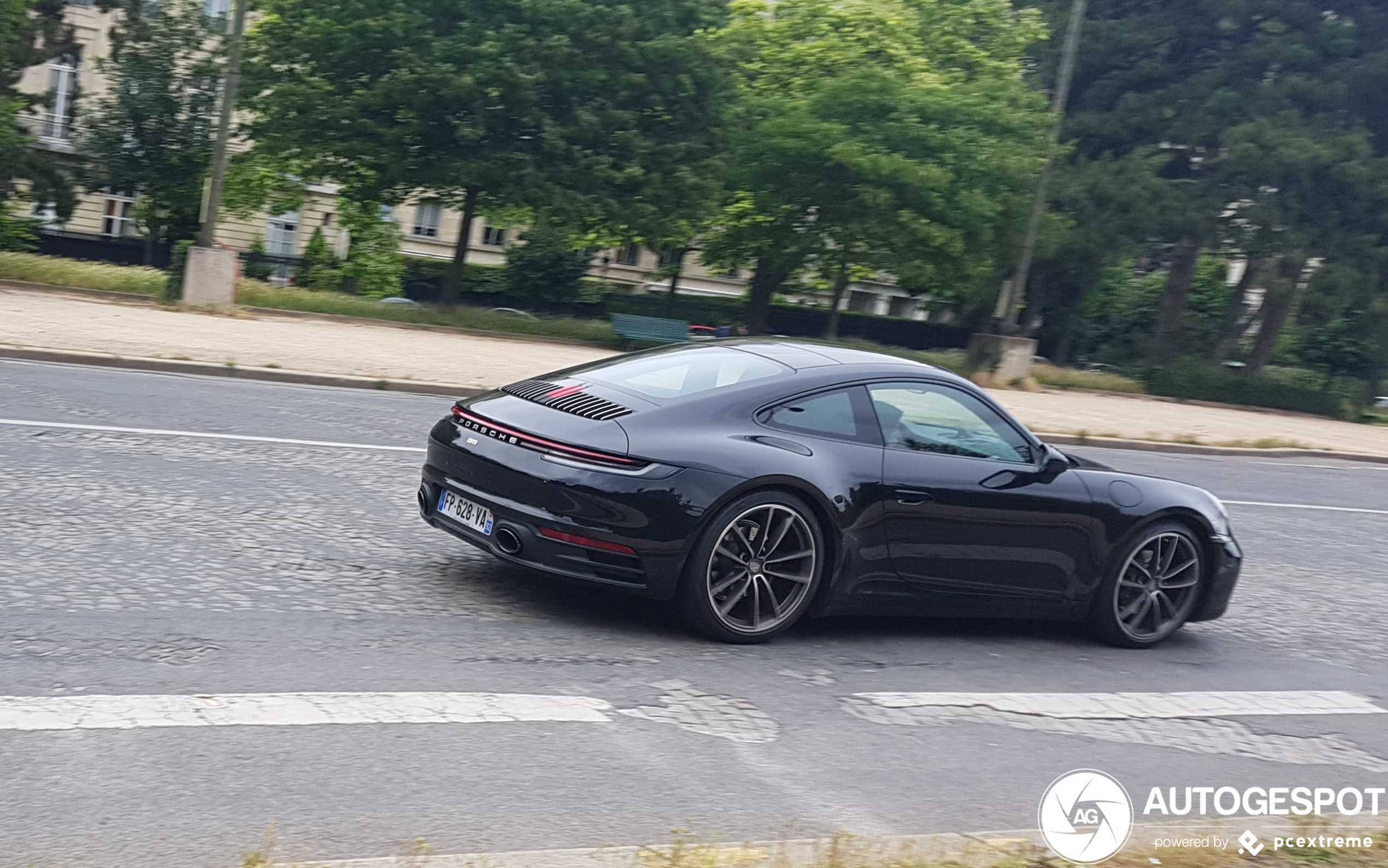 Porsche 992 Carrera 4S