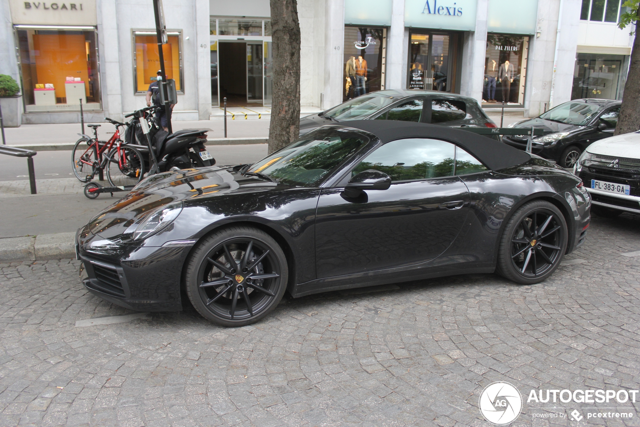 Porsche 992 Carrera 4S Cabriolet