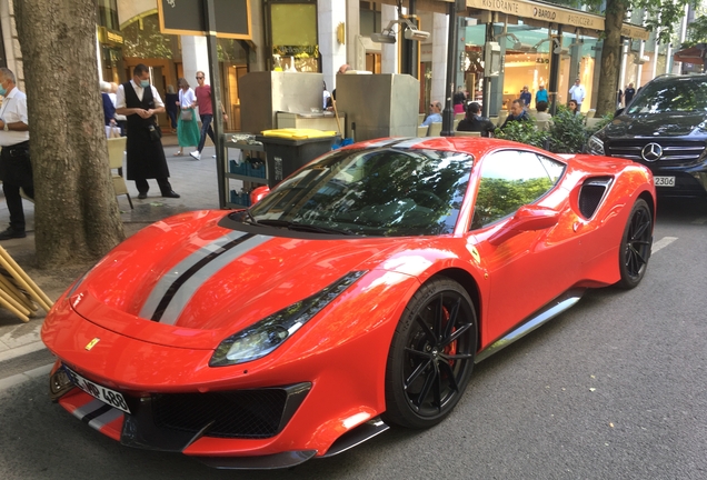 Ferrari 488 Pista