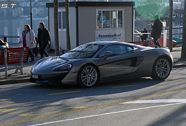 McLaren 570S