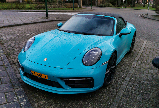 Porsche 992 Carrera 4S Cabriolet