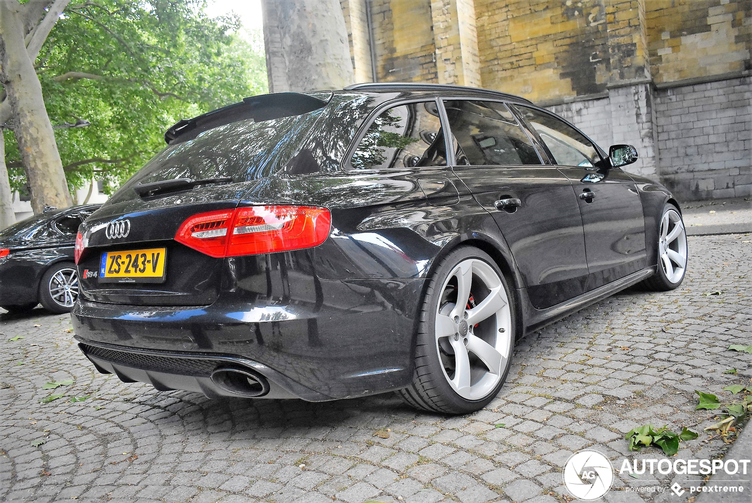 Audi RS4 Avant B8