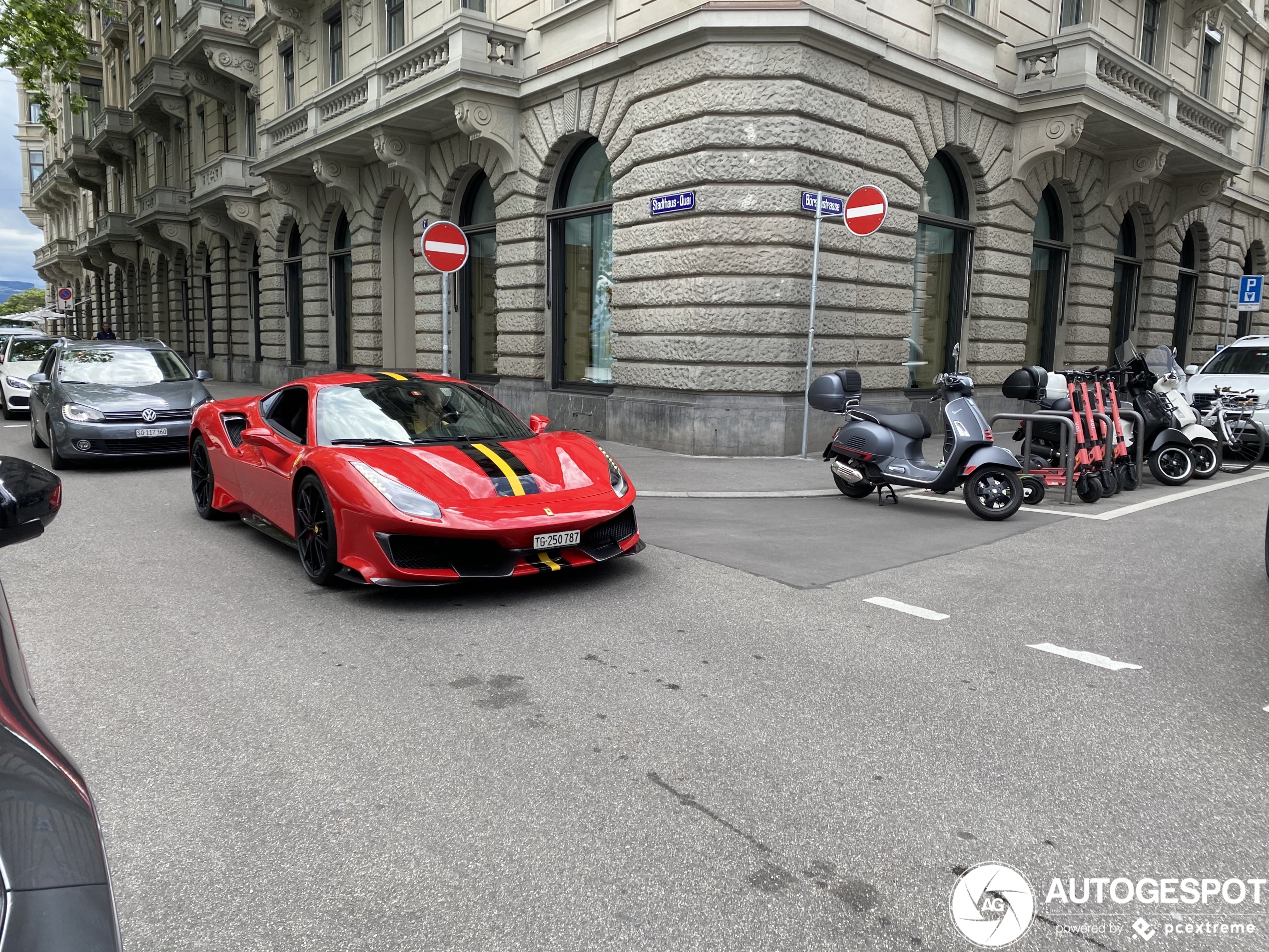 Ferrari 488 Pista