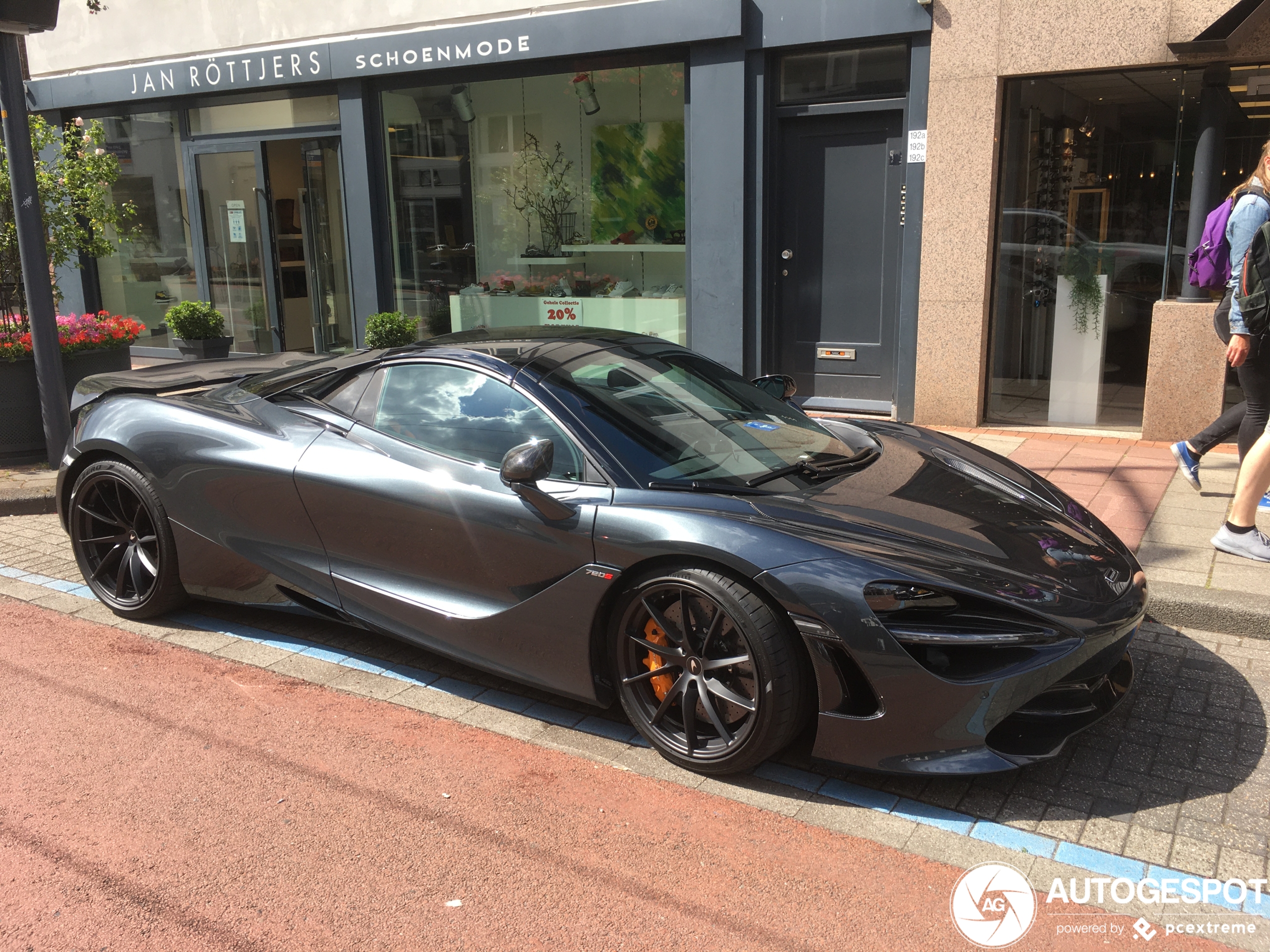 McLaren 720S Spider