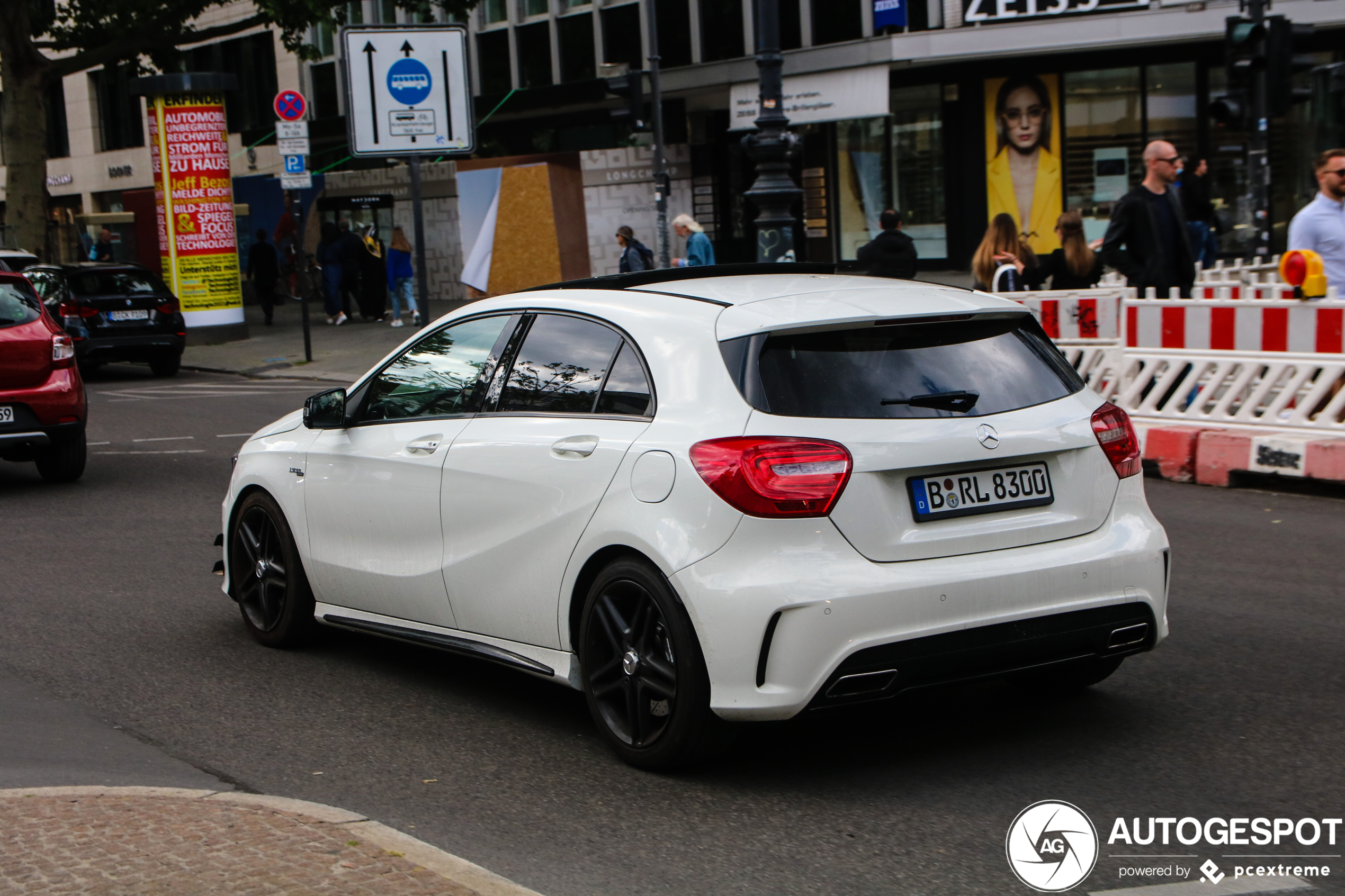 Mercedes-Benz A 45 AMG