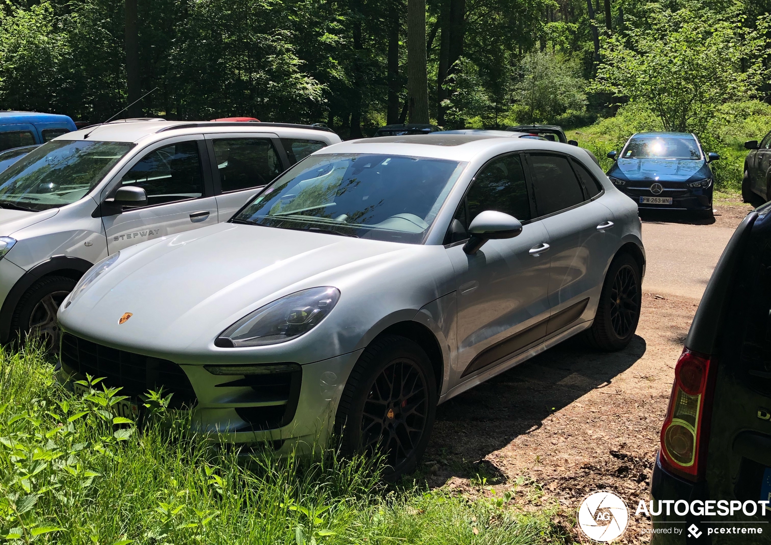 Porsche 95B Macan GTS